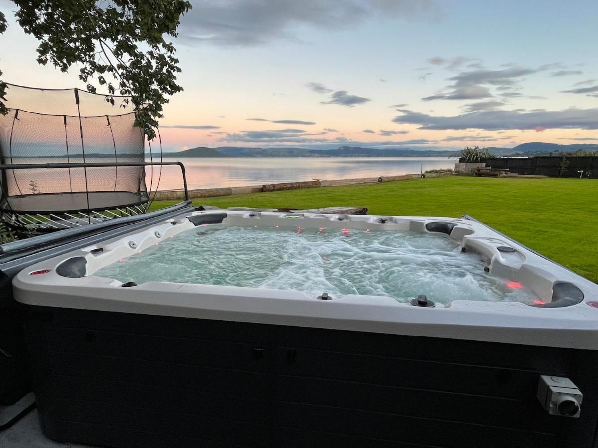 Jandals & Joy Lakefront Retreat Rotorua Exterior foto