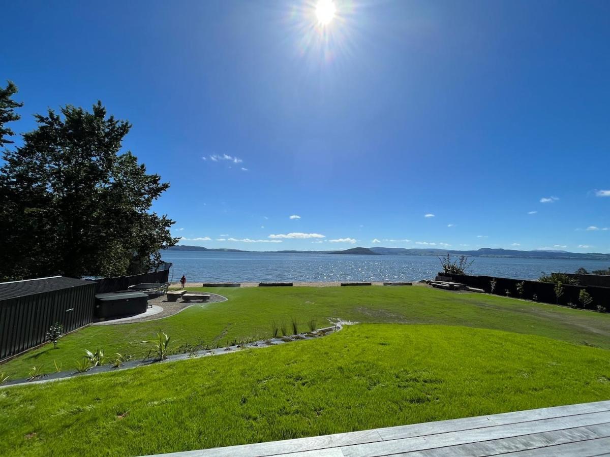 Jandals & Joy Lakefront Retreat Rotorua Exterior foto