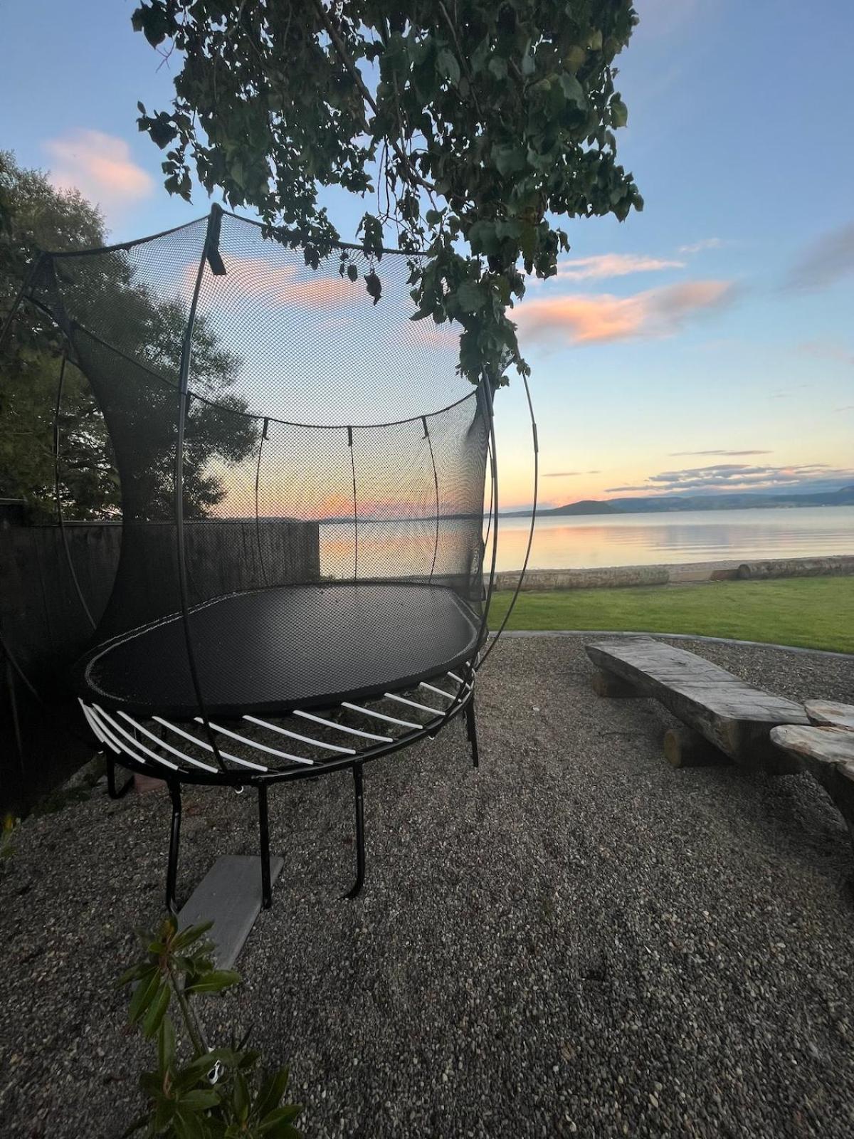 Jandals & Joy Lakefront Retreat Rotorua Exterior foto